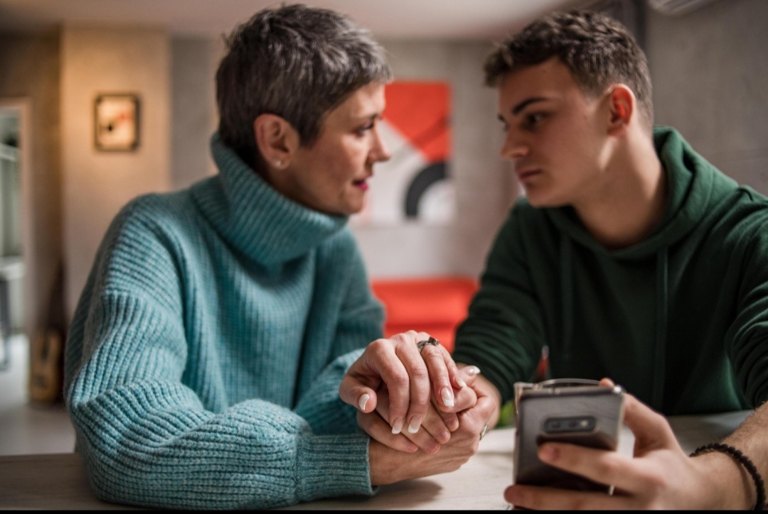 You are currently viewing Is Your Teen Struggling? How to Support Their Mental Health Before It’s Too Late